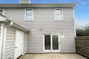 2546 Cottage Pl, Greensboro, NC 27455 - Photo 5