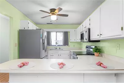 201 Lamplighter Circle, Winston-Salem, NC 27104 - Photo 5