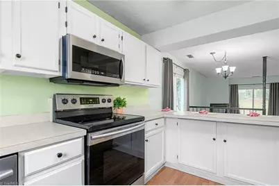 201 Lamplighter Circle, Winston-Salem, NC 27104 - Photo 7