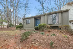 201 Lamplighter Cir, Winston-Salem, NC 27104 - Photo 3