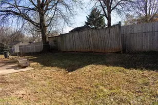 1008 Lawson St, Eden, NC 27288 - Photo 25