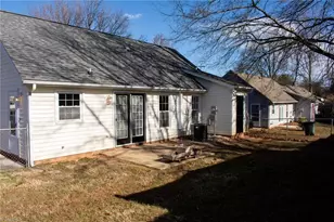 1008 Lawson St, Eden, NC 27288 - Photo 23