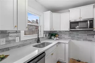 1606 Maple Ridge Ct, Greensboro, NC 27455 - Photo 19