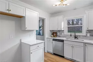 1606 Maple Ridge Ct, Greensboro, NC 27455 - Photo 23