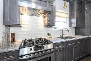 420 Fisher Park Cir, Greensboro, NC 27401 - Photo 15