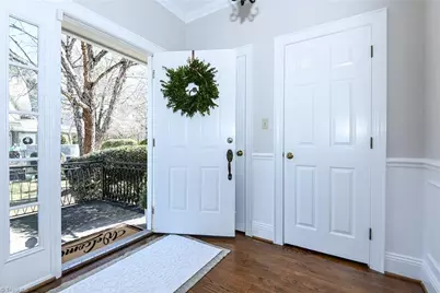 420 Fisher Park Circle, Greensboro, NC 27401 - Photo 7