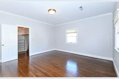 420 Fisher Park Circle, Greensboro, NC 27401 - Photo 27