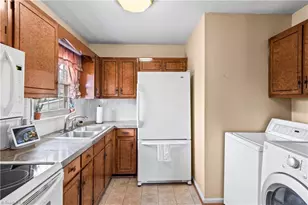 4030 Menfreya Ct, Winston-Salem, NC 27105 - Photo 11