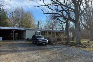 2248 Roney Lineberry Rd, Burlington, NC 27217 - Photo 1