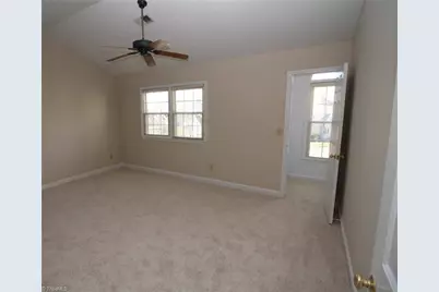 28 Cedar Knoll Drive, Greensboro, NC 27407 - Photo 25