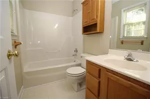 28 Cedar Knoll Dr, Greensboro, NC 27407 - Photo 27