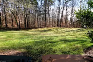 28 Cedar Knoll Dr, Greensboro, NC 27407 - Photo 7