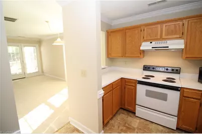 28 Cedar Knoll Drive, Greensboro, NC 27407 - Photo 17