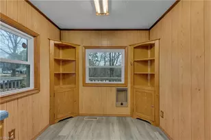 121 Pinewood Acres Dr, Greensboro, NC 27405 - Photo 17