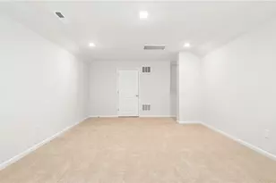 102 Mary Montrose Blvd, Jamestown, NC 27282 - Photo 17