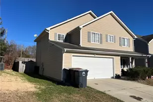 811 Stockport Way, McLeansville, NC 27301 - Photo 3