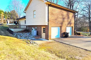 275 Raven Oak Dr, Wilkesboro, NC 28697 - Photo 15