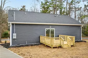 1315 Springdale Dr, Burlington, NC 27215 - Photo 35