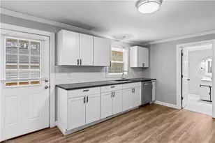 4905 Wilkes Dr, Winston-Salem, NC 27106 - Photo 9