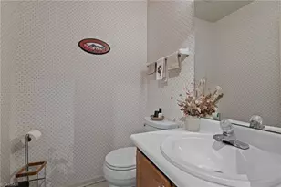 2106 Acorn Ridge Rd, Greensboro, NC 27407 - Photo 17