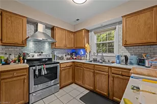 2106 Acorn Ridge Rd, Greensboro, NC 27407 - Photo 5