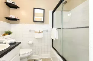 3008 Harnett Dr, Greensboro, NC 27407 - Photo 13