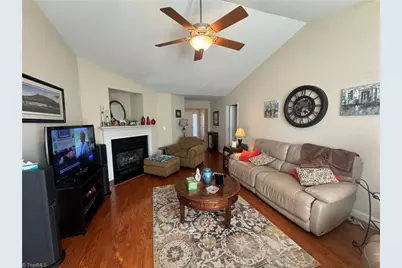 1542 Finwick Drive, Pfafftown, NC 27040 - Photo 3