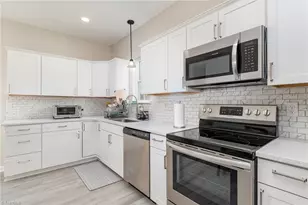 201 Hendrix Dr, Kernersville, NC 27284 - Photo 7