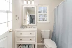 201 Hendrix Dr, Kernersville, NC 27284 - Photo 9