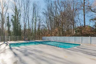 2240 Sunderland Rd, Winston-Salem, NC 27103 - Photo 23