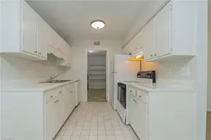 2240 Sunderland Rd, Winston-Salem, NC 27103 - Photo 11