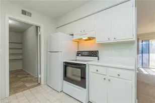 2240 Sunderland Rd, Winston-Salem, NC 27103 - Photo 13