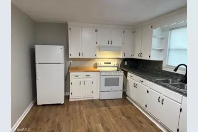 609 Morehead Street, Eden, NC 27288 - Photo 5