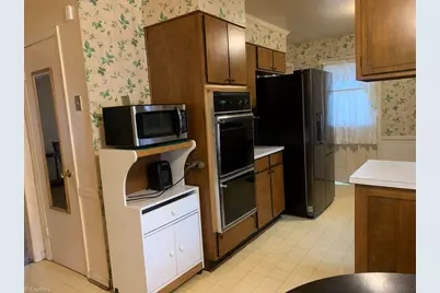 1514 Woodridge Avenue, Greensboro, NC 27405 - Photo 7