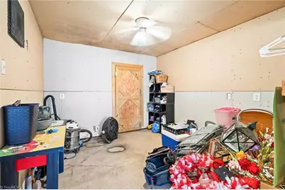 1579 Lake Road, Thomasville, NC 27360 - Photo 47