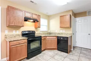 867 Bitting Hall Cir, Rural Hall, NC 27045 - Photo 5