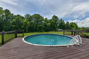 406 Fairmile Dr, Greensboro, NC 27455 - Photo 39