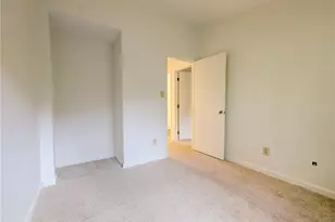 1819 Fox Sterling Dr, Raleigh, NC 27606 - Photo 17