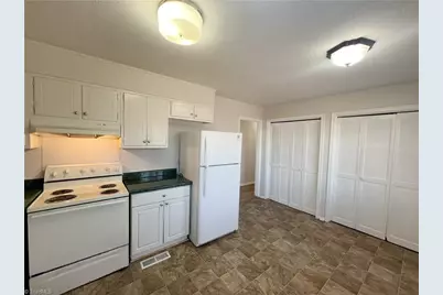 6 Clark Court, Greensboro, NC 27406 - Photo 5