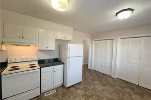 6 Clark Ct, Greensboro, NC 27406 - Photo 5