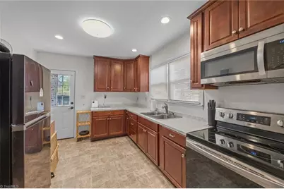 417 Piedmont Way, Burlington, NC 27217 - Photo 5