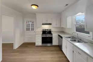 5908 Millstone Ln, Pfafftown, NC 27040 - Photo 11