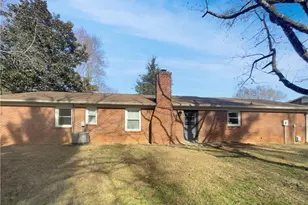 5908 Millstone Ln, Pfafftown, NC 27040 - Photo 5