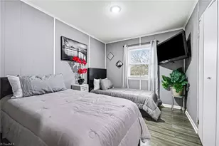 622 Marsh St, Greensboro, NC 27406 - Photo 13