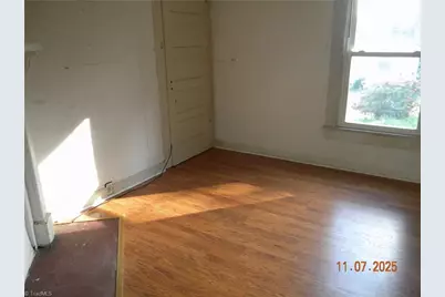 223 Old Wayside Drive, Winston-Salem, NC 27107 - Photo 9