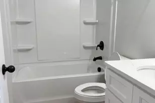 2906 York House Dr, Greensboro, NC 27407 - Photo 11