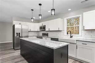 5424 Bridal Ridge Dr, Pfafftown, NC 27040 - Photo 5