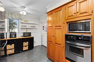 216 Knollwood Dr, Jamestown, NC 27282 - Photo 21