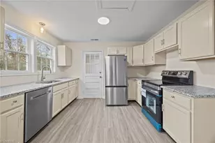 100 Carr St, Thomasville, NC 27360 - Photo 11