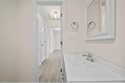 100 Carr Street, Thomasville, NC 27360 - Photo 9